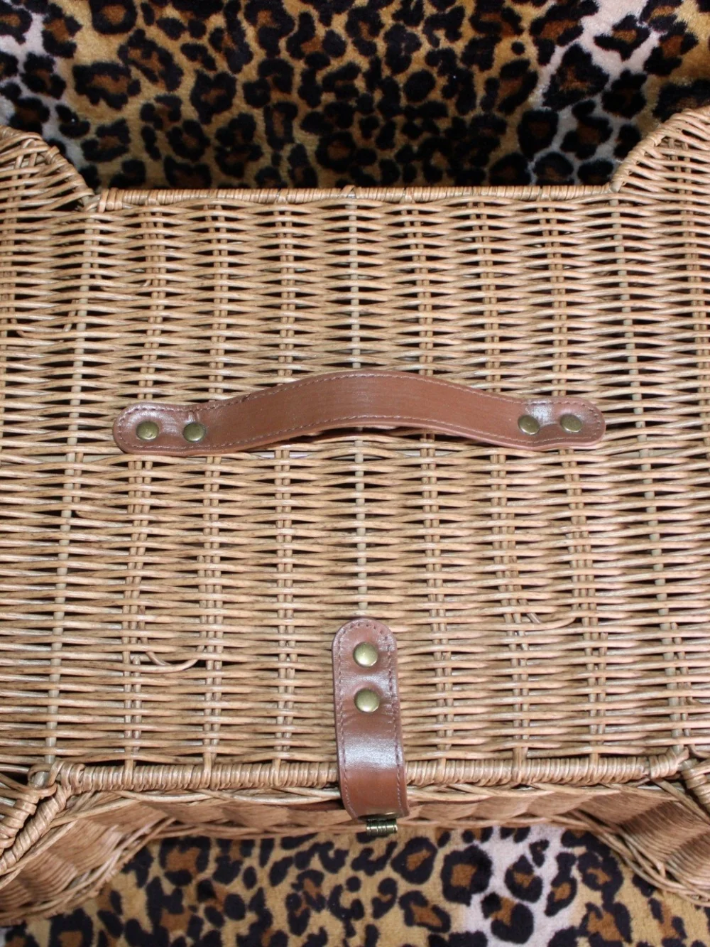 Wicker Bone-Shaped Pet Basket - Natural Rattan